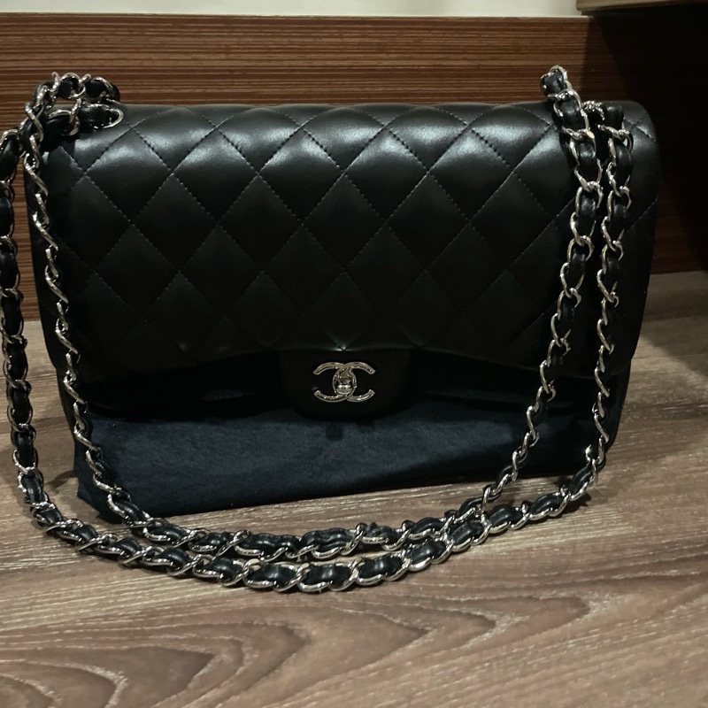 CHANEL 香奈兒 經典菱格紋小牛皮鏈帶肩背/斜背包(黑色/25CM)-0