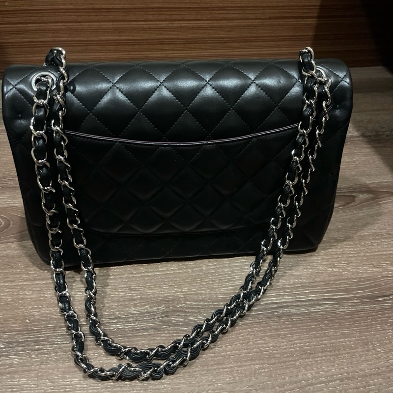 CHANEL 香奈兒 經典菱格紋小牛皮鏈帶肩背/斜背包(黑色/25CM)-1