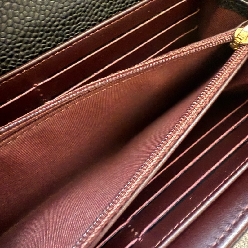 香奈兒經典荔枝皮黑長夾-17