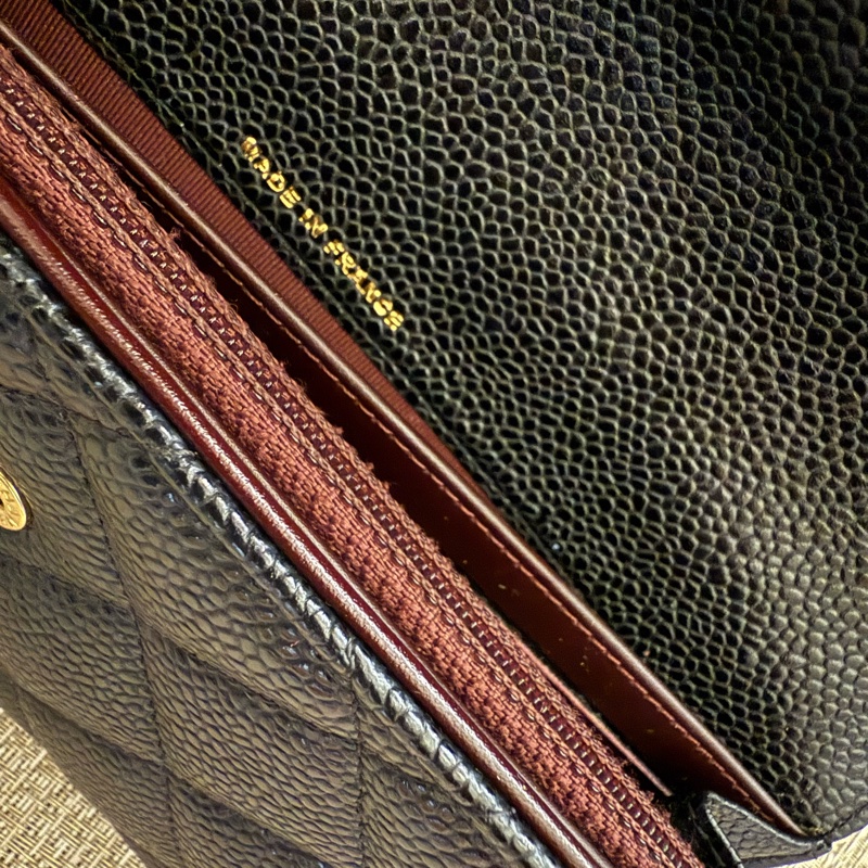 香奈兒經典荔枝皮黑長夾-22