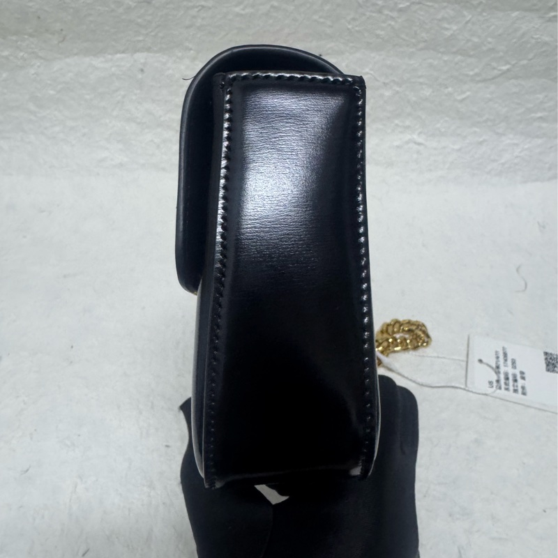 Celine 經典黑金凱旋門腋下包-6