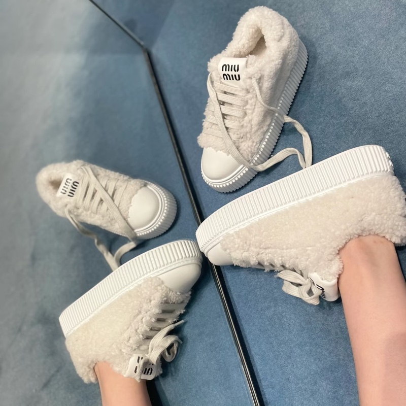 Miu miu冬日毛毛鞋-3