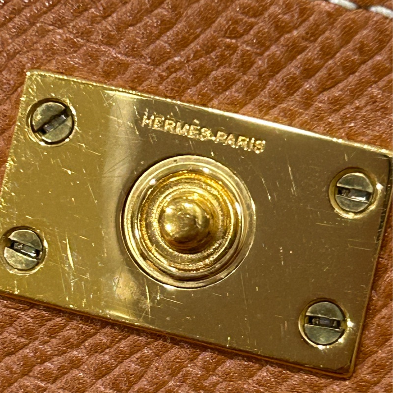 HERMES Vintage 雙面H扣短夾 (極稀少)🥰母錢包 發財賺大錢-17