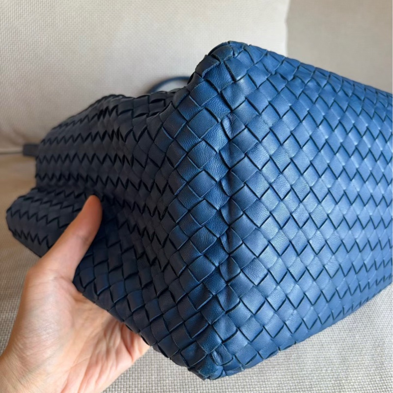Bottega Veneta寶石藍小羊皮 皮革編織 托特包-16
