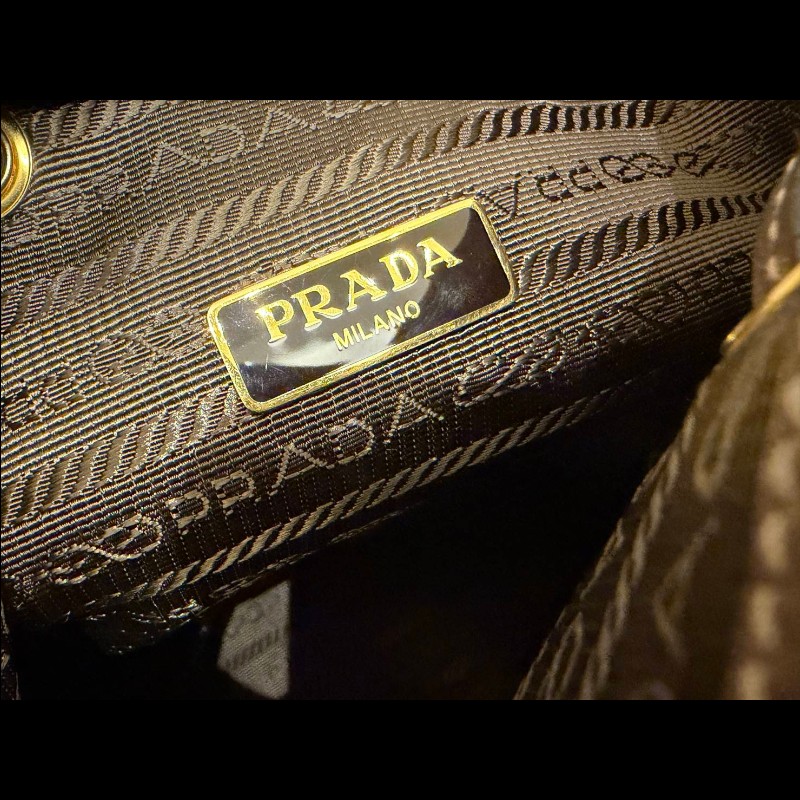 🎀PRADA 刺繡LOGO帆布飾牛皮邊抽繩束口水桶包🎀-15
