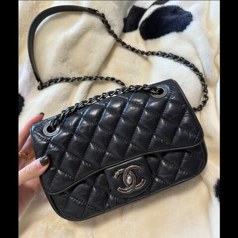 Chanel香奈兒 油蠟牛皮 mini easy flap coco cf