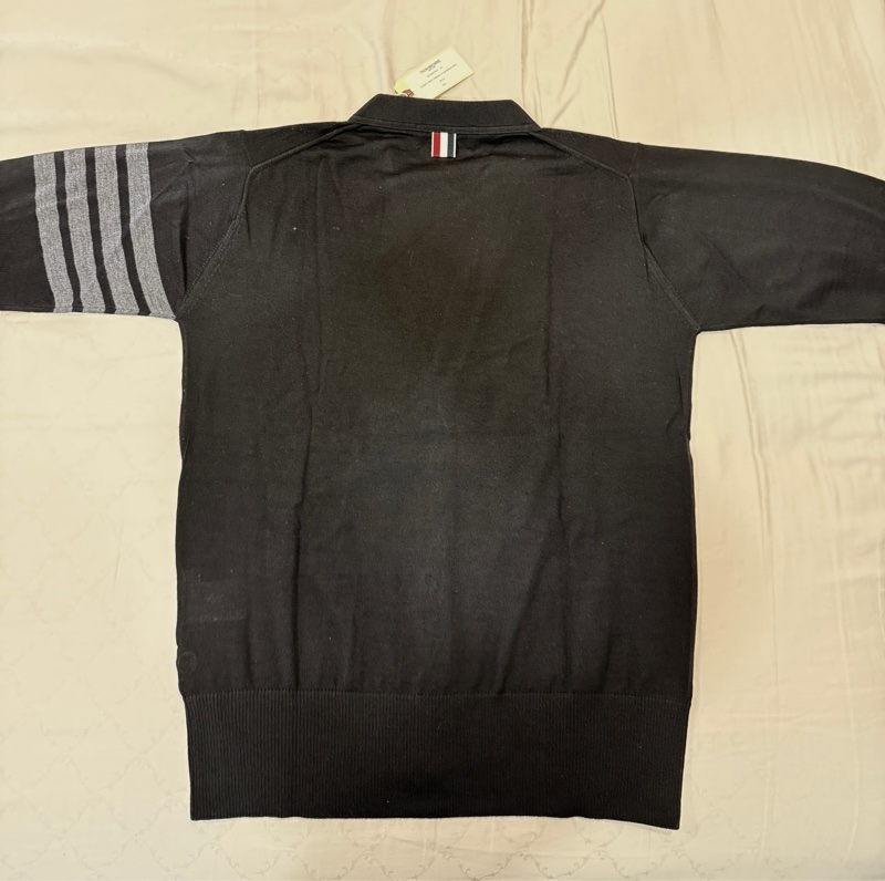 全新未使用品-Thom Browne 黑色4 Bar(灰)開襟羊毛上衣-1