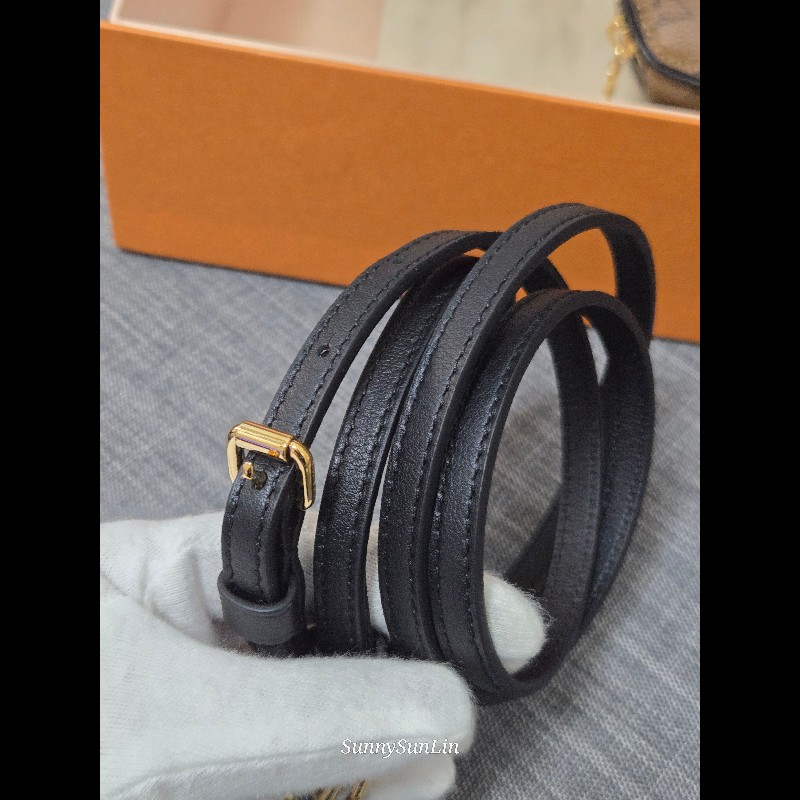 LV M68276 原花拼色圓餅包 手提包 肩背包 斜背包 腰包-30