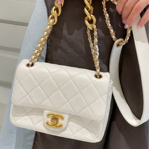 ✨Chanel 白色金扣 小羊皮 方胖子 99新 晶片款🤍