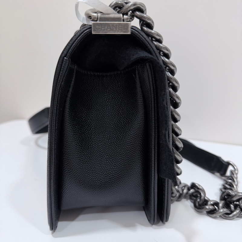 芯片款 近99新 Chanel boy 25 黑色中號顆粒牛皮材質 復古銀色五金-18