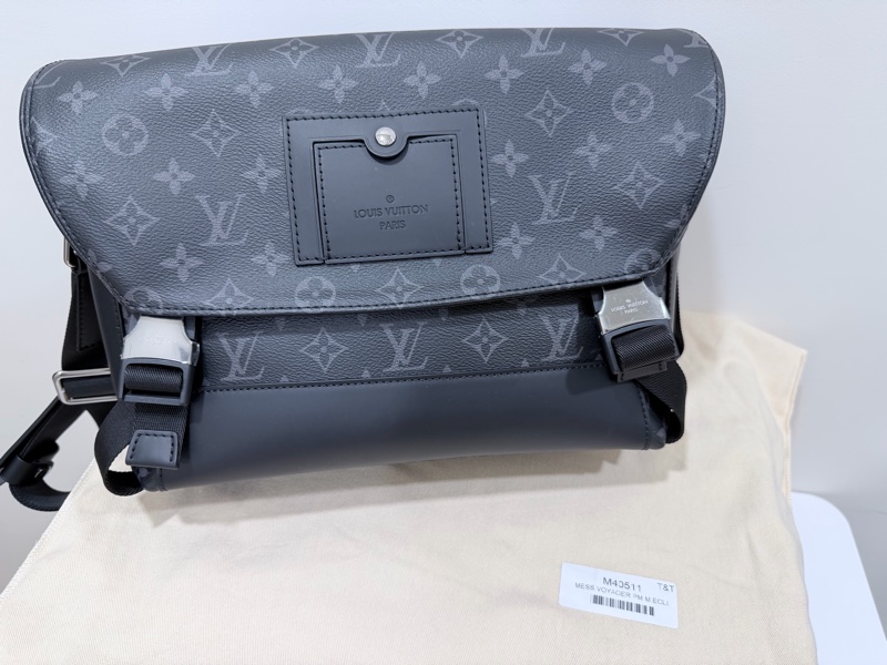 LV M40511 Messenger PM 經典Monogram Eclipse緹花帆布斜背郵差包-1