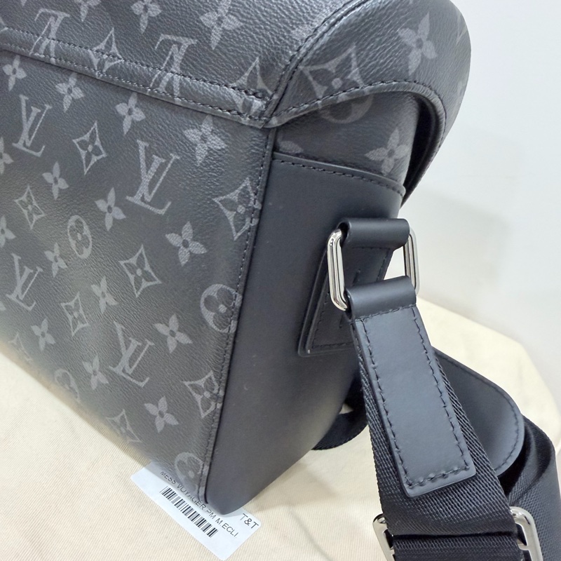 LV M40511 Messenger PM 經典Monogram Eclipse緹花帆布斜背郵差包-19