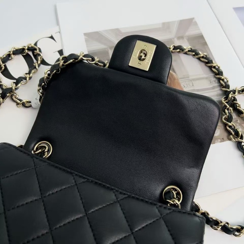 ✨Chanel 羊皮黑金方胖子 logo膜還在 99新 配件齊全-6