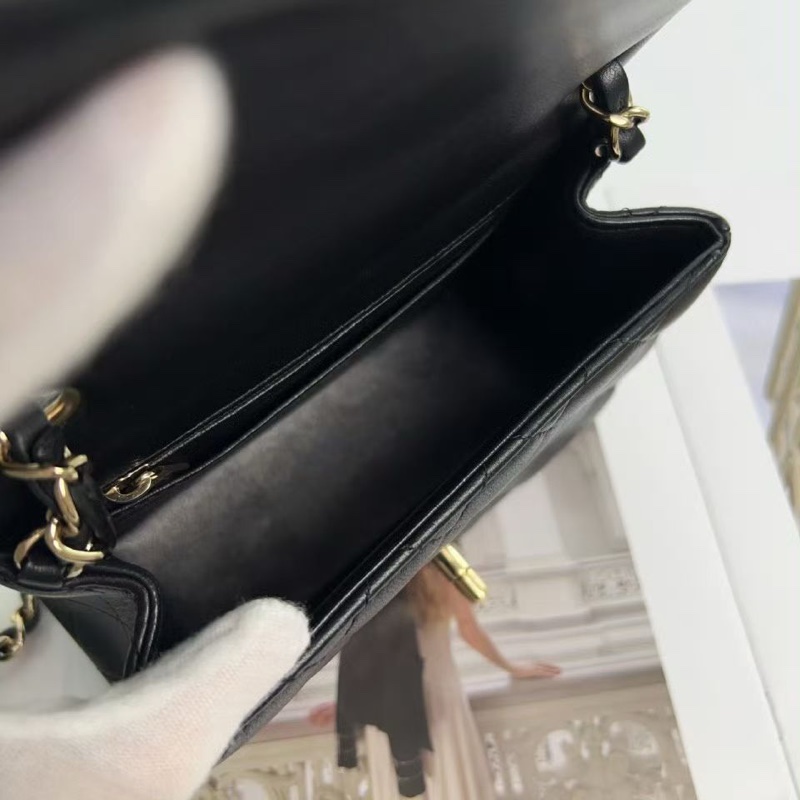 ✨Chanel 羊皮黑金方胖子 logo膜還在 99新 配件齊全-7