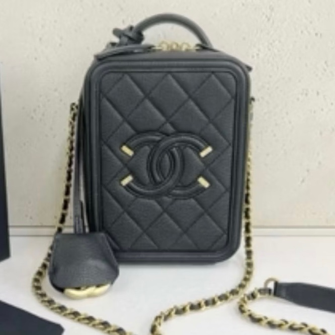 |保證真品|Chanel 直版 相機包 豎版 超級特別 撞包機率超低!荔枝牛皮!-0