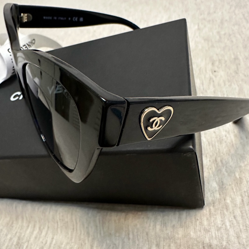 ｜全新｜Chanel 愛心標 太陽眼鏡 超級時髦好看-0