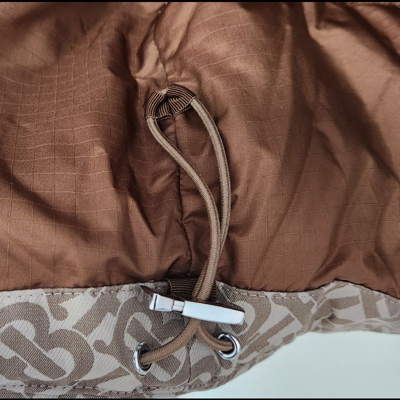 BURBERRY 滿版logo保暖羽絨外套-5