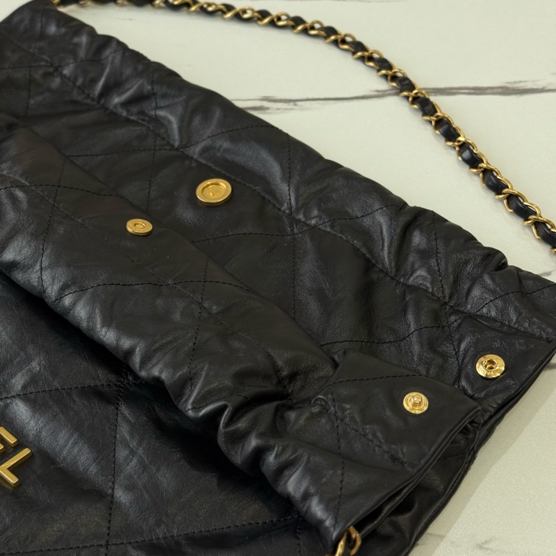 Chanel香奈兒23A 22bag 黑金中號褶皺皮-10