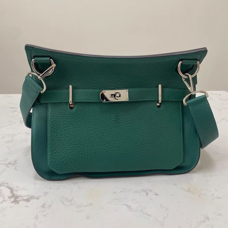 愛馬仕吉普賽31單肩斜挎包，togo皮，底長31cm，框R刻，幾乎全新的成色，金屬扣上的划痕都不多-0