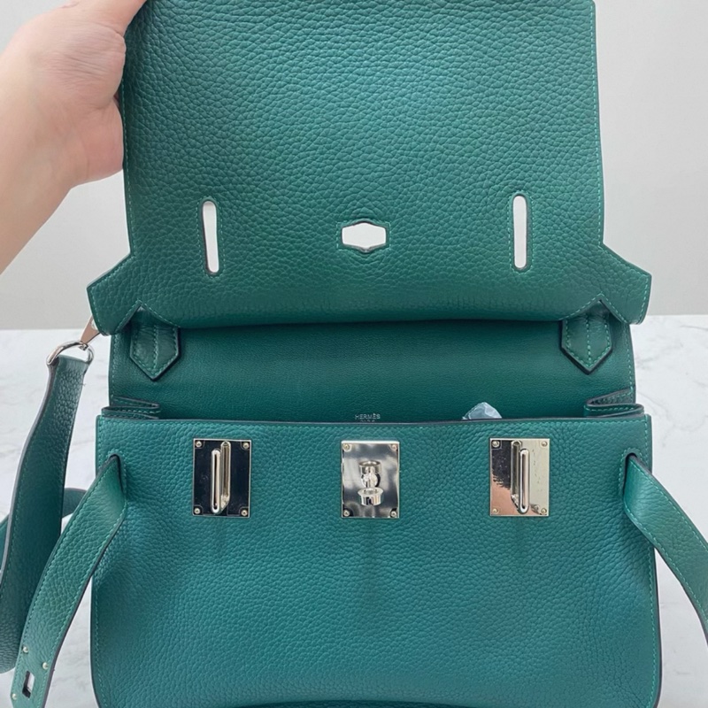 愛馬仕吉普賽31單肩斜挎包，togo皮，底長31cm，框R刻，幾乎全新的成色，金屬扣上的划痕都不多-2