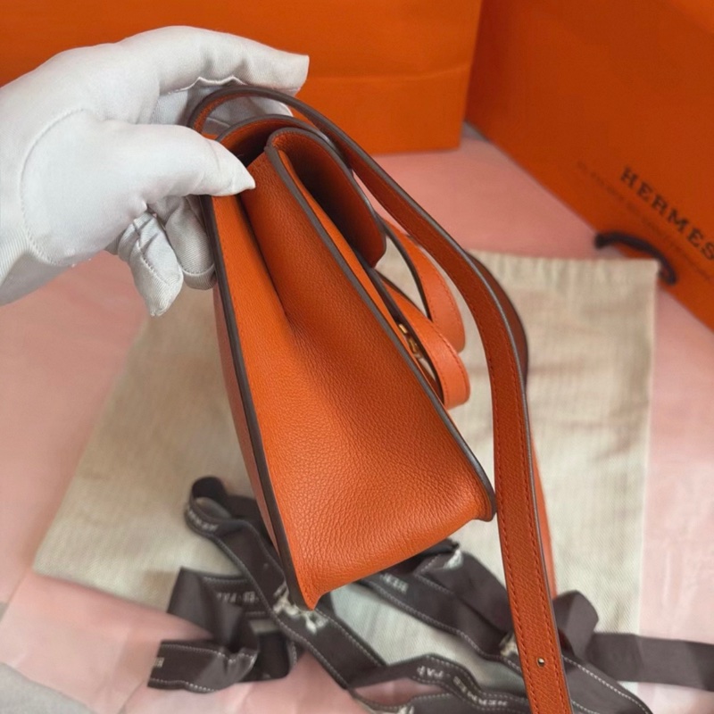 Hermes愛馬仕橙色金扣halzan 25 Z刻 TC牛皮細膩耐磨、不易划痕。底長24cm-1