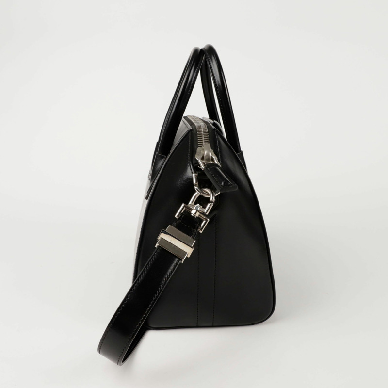 GIVENCHY Antigona 小號手提單肩包 BB05117014-4
