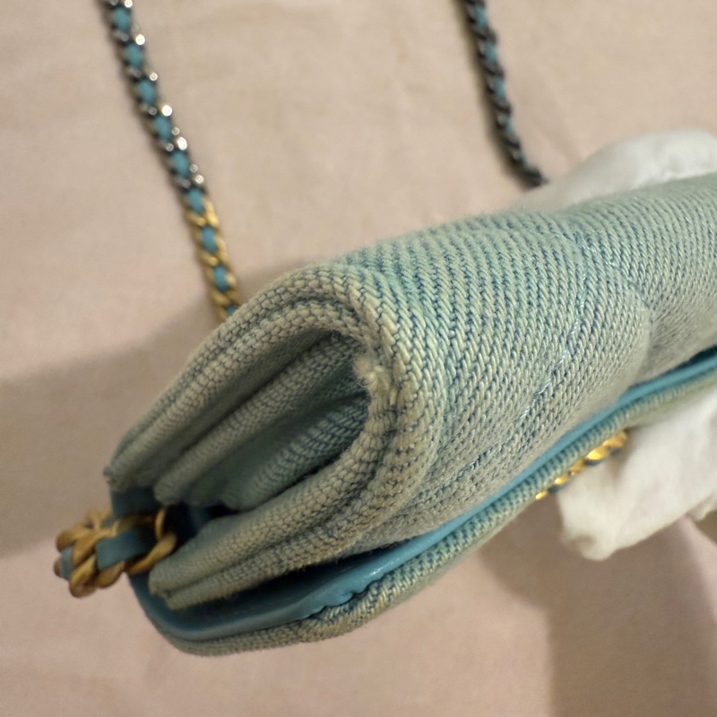 CHANEL 19 淺藍綠色牛仔 金銀雙色鏈條包 斜背小廢包 31開-8