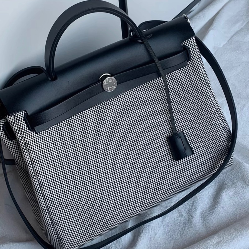 🈶️25購證❤️ #愛馬仕 #熊貓 🐼 #herbag31 #zip #華夫格-1