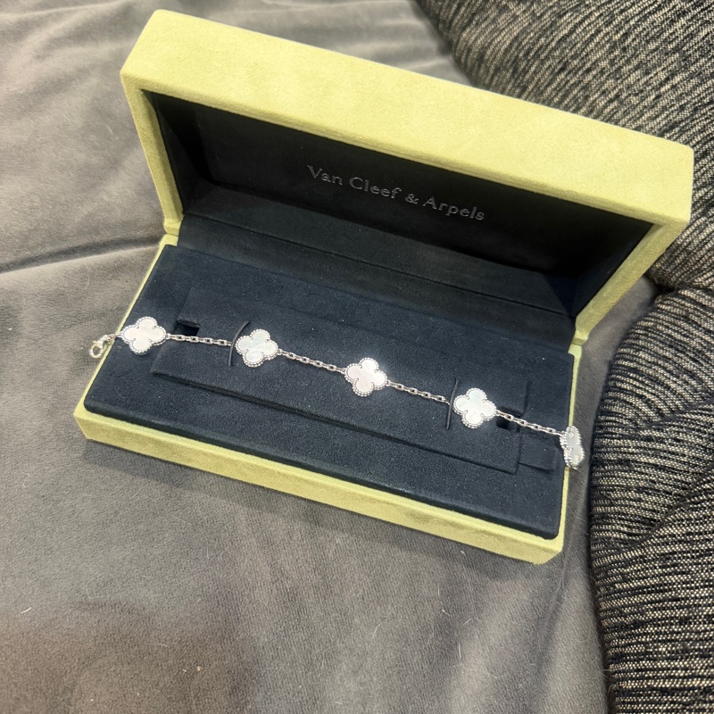 🈶盒子99新🌟 #vca #白貝母 #五花 #手鍊 #梵克雅寶 Alhambra-13