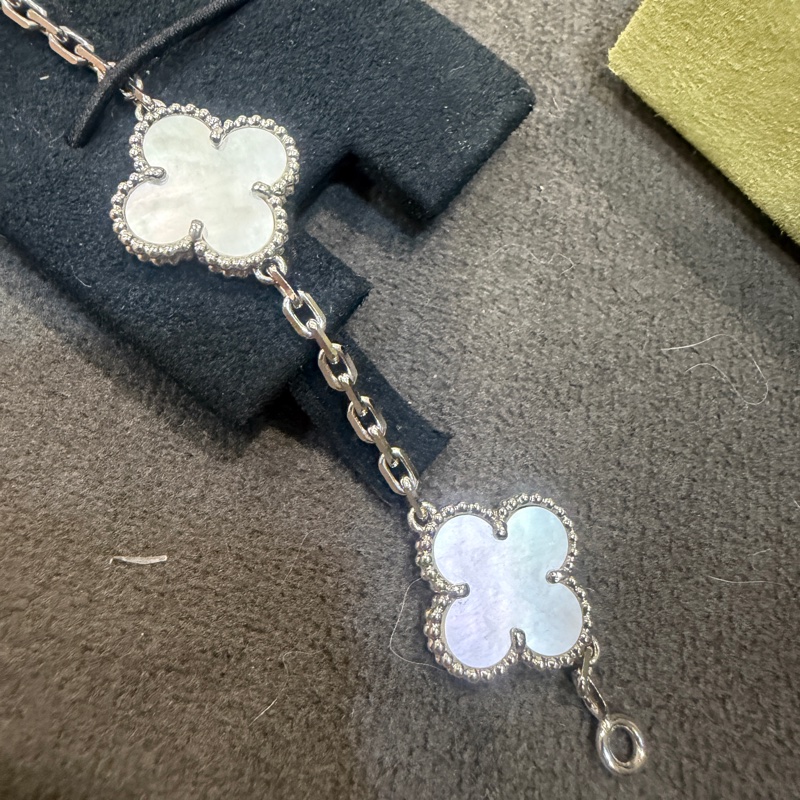 🈶盒子99新🌟 #vca #白貝母 #五花 #手鍊 #梵克雅寶 Alhambra-14