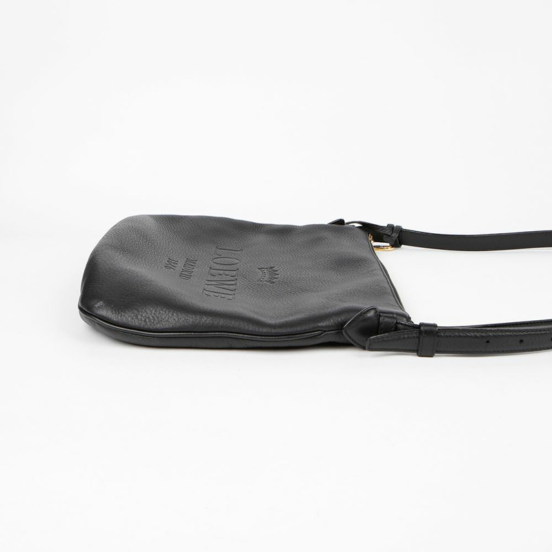 LOEWE Heritage 壓花 Logo 單肩斜背包-5