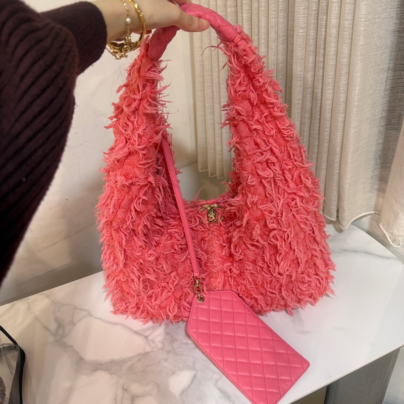 99新全配❤️ #香奈兒 21年秀款 #粉色 #毛毛流蘇 #hobo #子母包-4