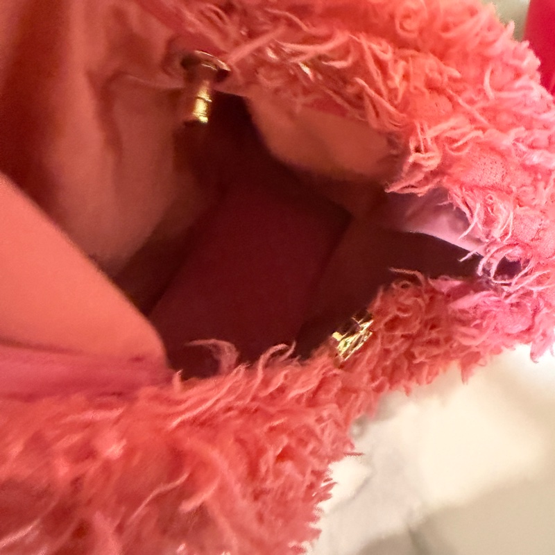 99新全配❤️ #香奈兒 21年秀款 #粉色 #毛毛流蘇 #hobo #子母包-16