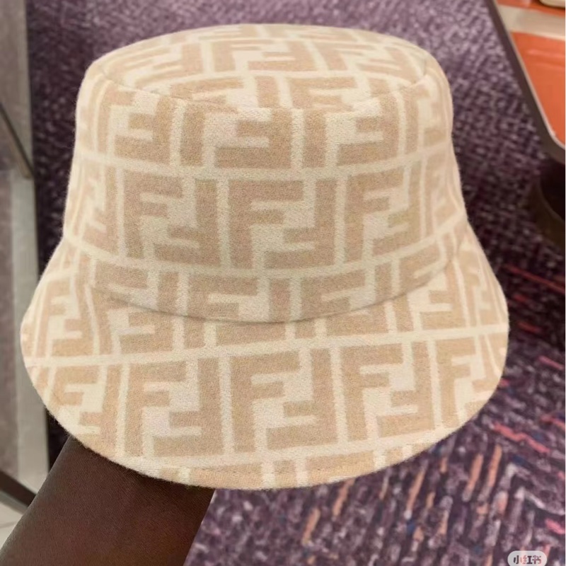 全新帶吊牌🌟 Fendi #老花 #漁夫帽 #奶茶色 #M碼-0
