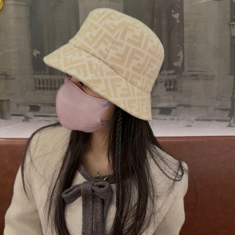 全新帶吊牌🌟 Fendi #老花 #漁夫帽 #奶茶色 #M碼-2