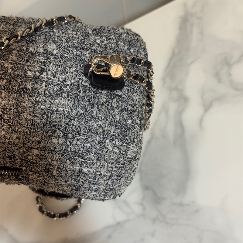 全新全配🈶購證❤️芯片款❤️ 香奈兒 #毛呢 #小書包 #黑銀 #雙肩包-4