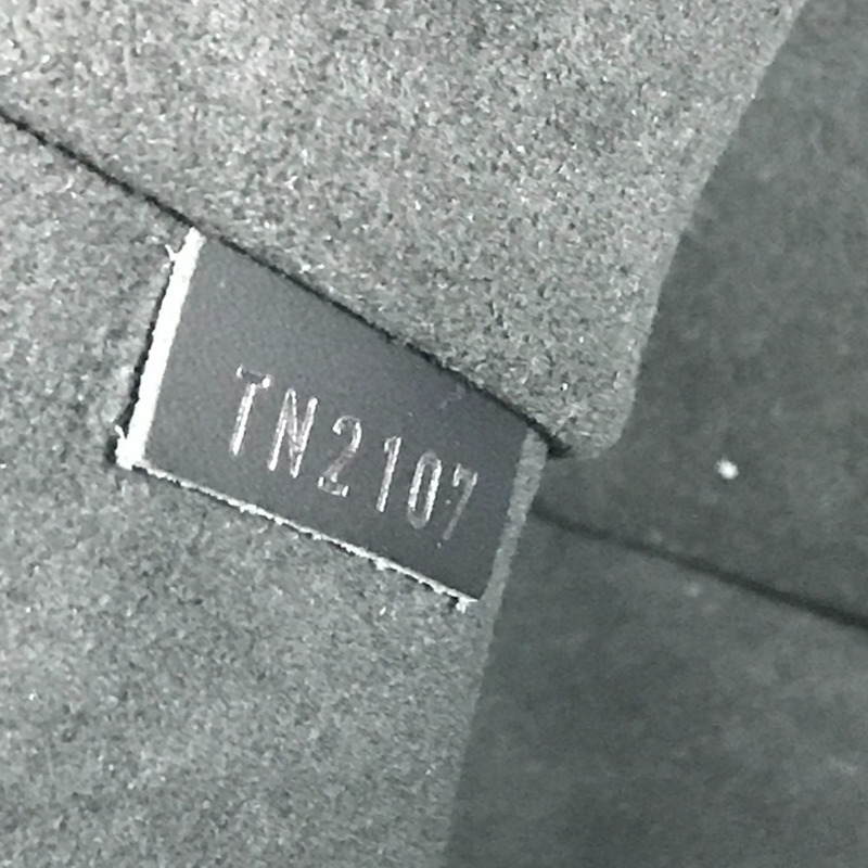 路易威登 M67754 Epi 皮革 Supreme Pochette Jour GM 黑色手拿包，男士，黑色-5