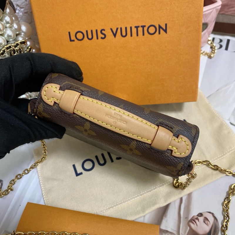 Lv M81267 迷你郵差包 芯片款 大全配 💌-9