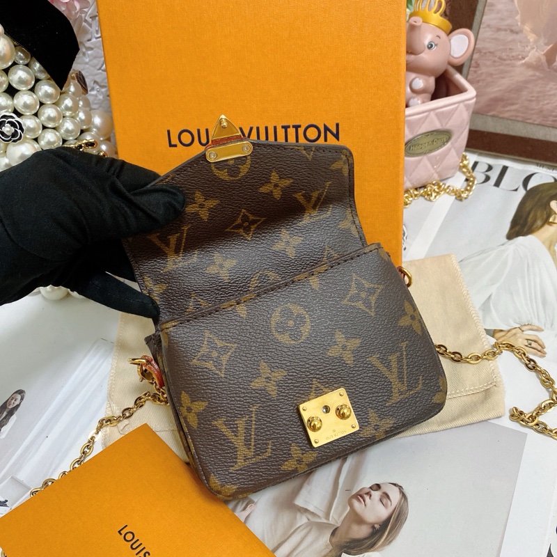 Lv M81267 迷你郵差包 芯片款 大全配 💌-17