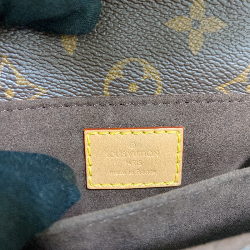 Lv M81267 迷你郵差包 芯片款 大全配 💌-20