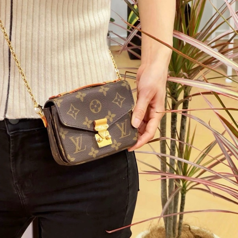 Lv M81267 迷你郵差包 芯片款 大全配 💌-27