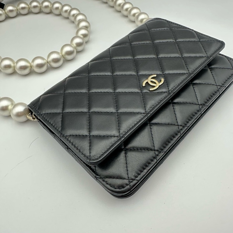 Chanel香奈儿黑金菱格纹大珍珠链条WOC-3