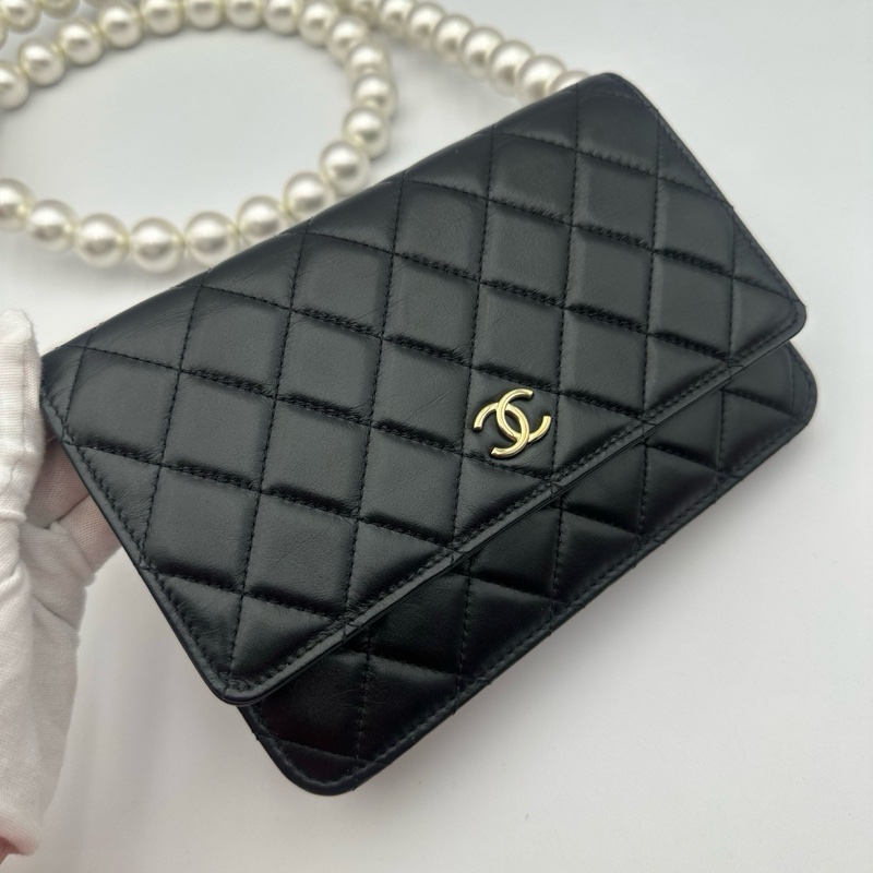 Chanel香奈儿黑金菱格纹大珍珠链条WOC-6