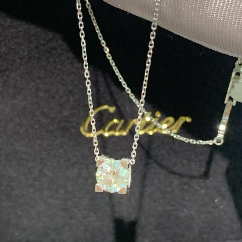 Cartier卡地亞 1 克拉牛頭鑽石白金項鍊，主鑽 1.23 克拉，H 色，vvs-1