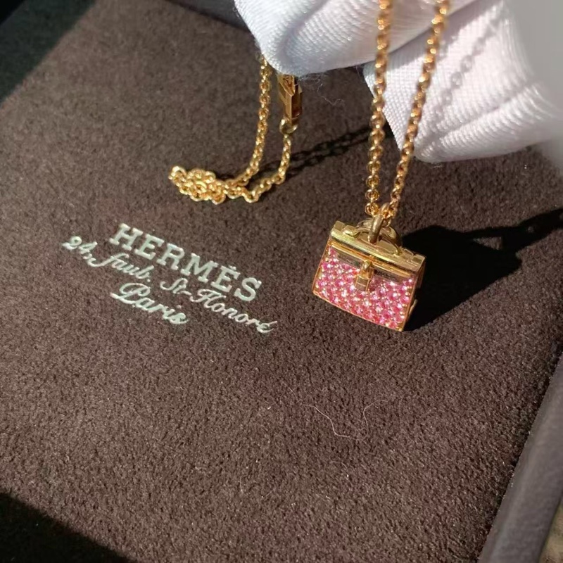 Hermes 愛馬仕 Kelly 粉鑽新款扣項鍊，2025 年購入-5