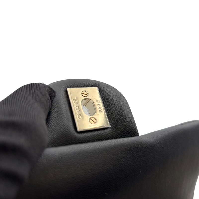 【美收精品】CHANEL 黑色羊皮徽章MINI CF B-986【隔月月中將轉賣至日本 上架期限30天】-8