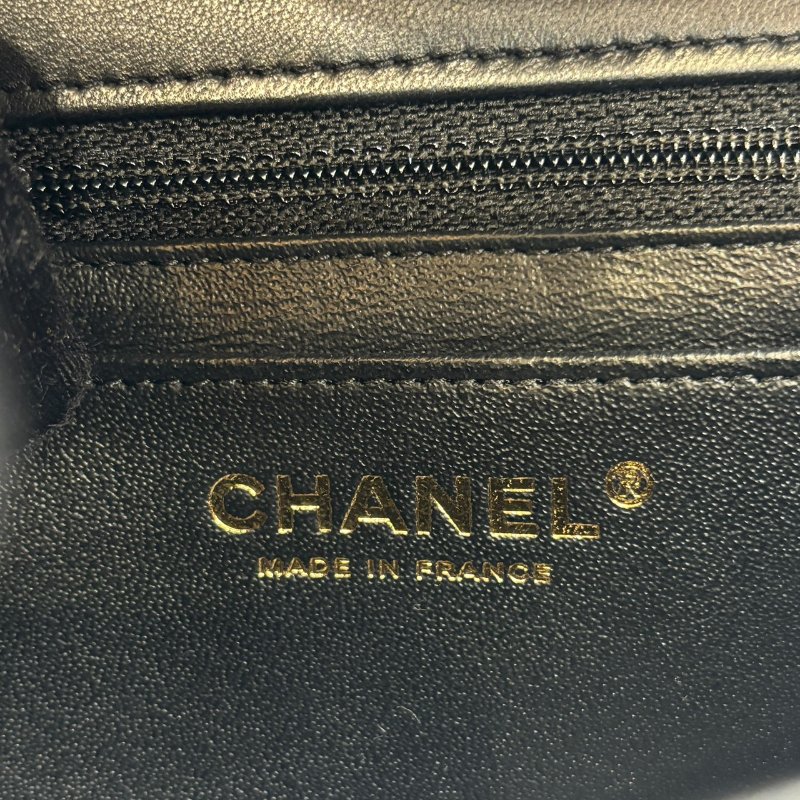 【美收精品】CHANEL 黑色羊皮徽章MINI CF B-986【隔月月中將轉賣至日本 上架期限30天】-13