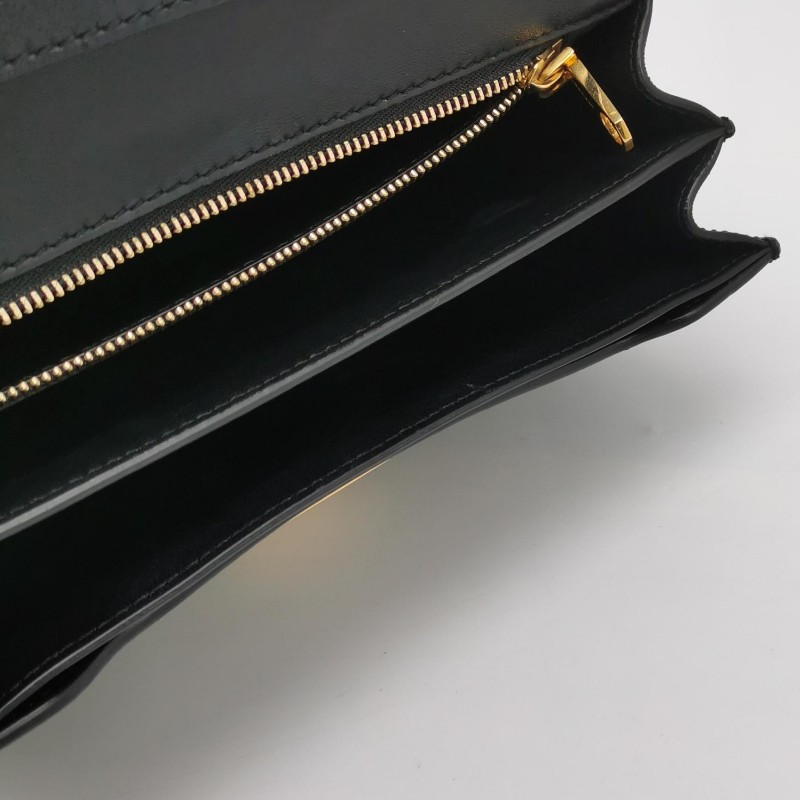 Burberry中號鎖扣黑色肩背包斜背包-5