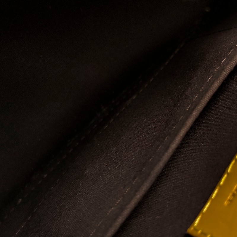 LV/路易威登 車厘子色漆皮貝殼包手提包 24cm底長-7