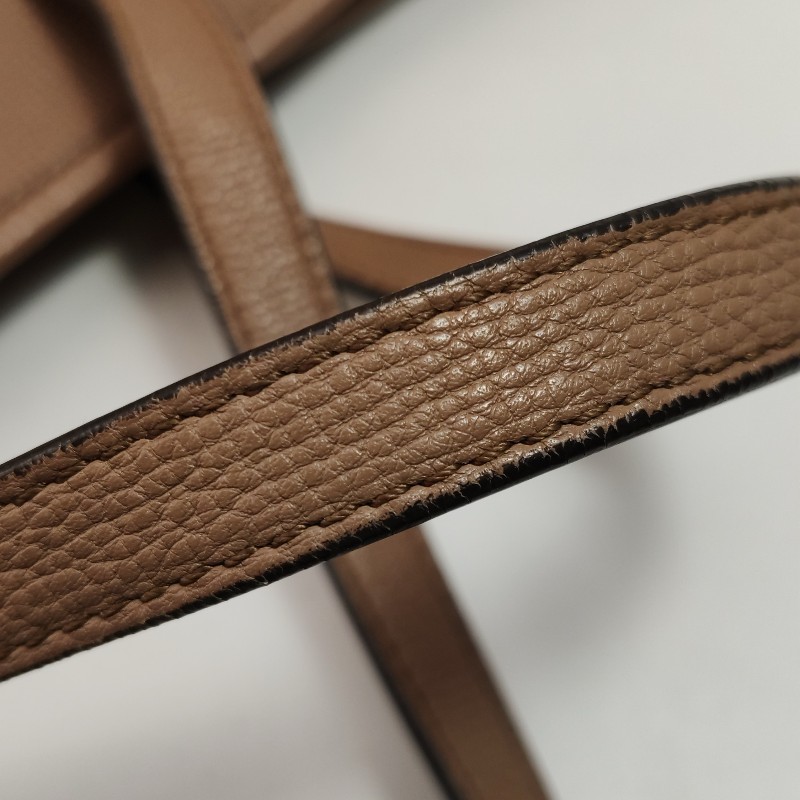 Burberry 裸色牛皮托特字母包 肩背包-8